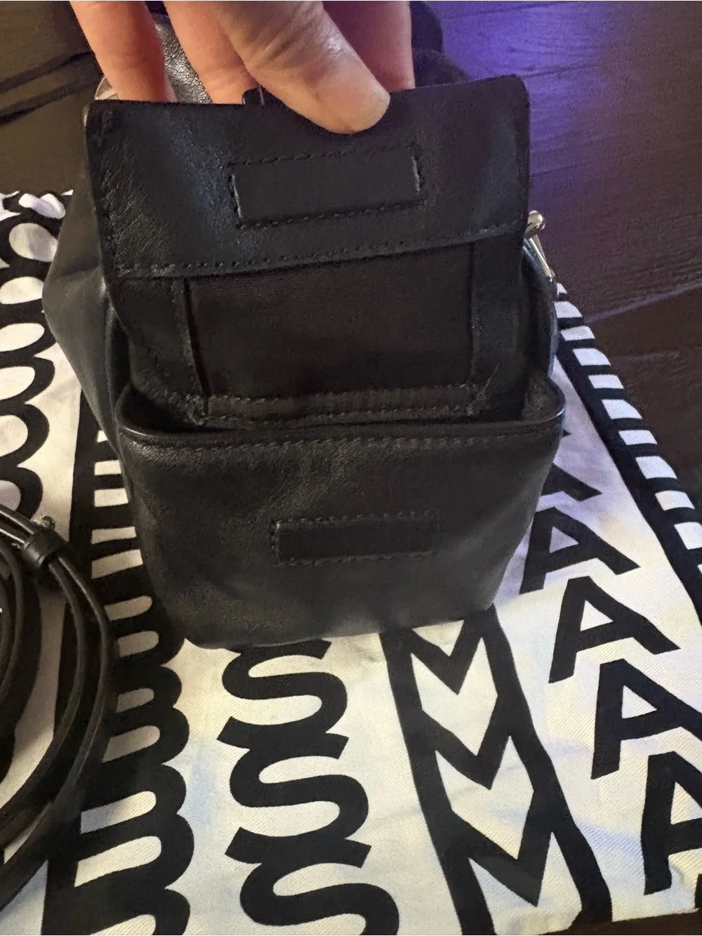 Marc Jacobs Black Leather Satchel with Detachable Strap- great condition - Picture 11 of 12